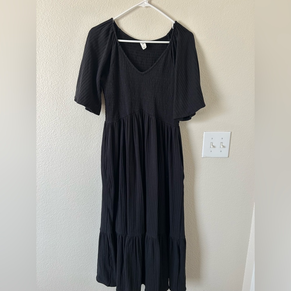 Kate Quinn smocked V-Neck Midi Dress with Flutter Sleeves